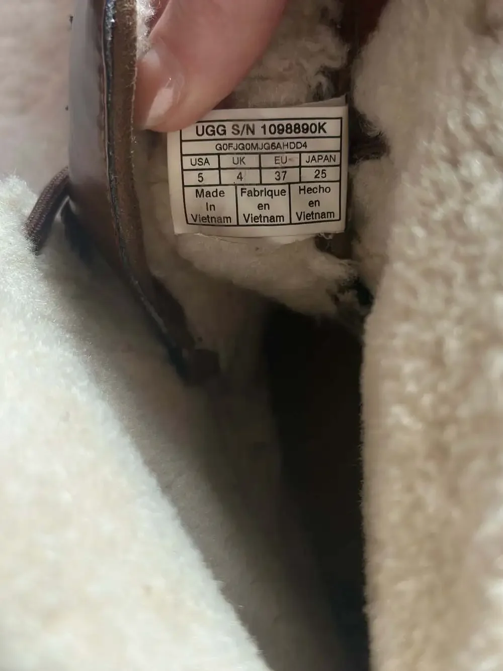 UGG Butte Waterproof Winter Boots Size 5